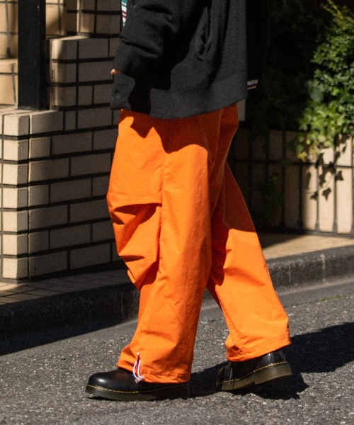 Revo.(レボ)の「Revo. T/TWILL バルーンシルエット スノーパンツ/カラーパンツ(その他パンツ・メンズ・ブラック/オレンジ/ミント/ロイヤルブルー・M/L)」の10枚目の写真