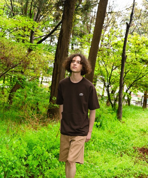 OUTDOOR PRODUCTS(アウトドアプロダクツ)の「【OUTDOOR PRODUCTS/アウトドアプロダクツ】ワンポイントロゴ ビッグシルエット USAコットンユーティリティーTシャツ(Tシャツ/カットソー・メンズ・ブラウン/ホワイト/オリーブ・LARGE/X-LARGE/MEDIUM)」の14枚目の写真