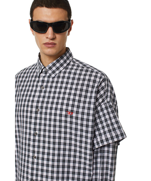 DIESEL（ディーゼル）の「メンズ シャツ ダブルスリーブ（シャツ/ブラウス・メンズ・グレー/ブラック/イエロー・XX-LARGE/MEDIUM/X-SMALL/SMALL/LARGE/X-LARGE）」の10枚目の写真