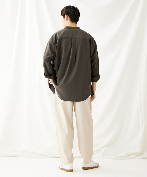 JOURNAL STANDARD（ジャーナルスタンダード）の「Reflax バンドカラーシャツ（シャツ/ブラウス・メンズ・ベージュ/モスグリーン/コバルトブルー/ブラック系その他・MEDIUM/LARGE）」の8枚目の写真