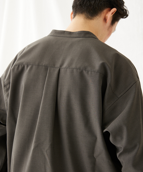 JOURNAL STANDARD（ジャーナルスタンダード）の「Reflax バンドカラーシャツ（シャツ/ブラウス・メンズ・ベージュ/モスグリーン/コバルトブルー/ブラック系その他・MEDIUM/LARGE）」の15枚目の写真