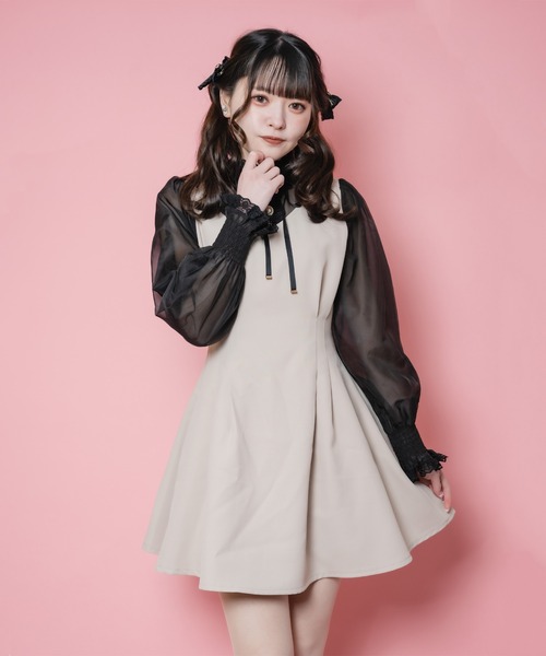 ROJITA（ロジータ）の「ハイネックビジュ釦バイカラーワンピース（ワンピース・レディース・ブラック/ベージュ/ブルー・FREE）」の22枚目の写真