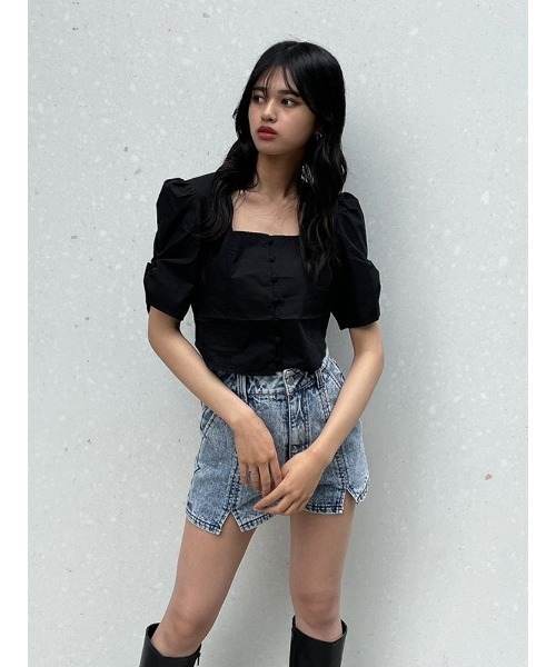 ENVYM（アンビー）の「スクエアネッククロップドＢＬ（シャツ/ブラウス・レディース・ホワイト/ブラック/マルチ・FREE）」の21枚目の写真