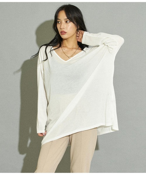 ANAP（アナップ）の「VネックゆるロングTシャツ（Tシャツ/カットソー・レディース・ホワイト/ベージュ/ブラック/ミント/ピンクベージュ・FREE）」の19枚目の写真