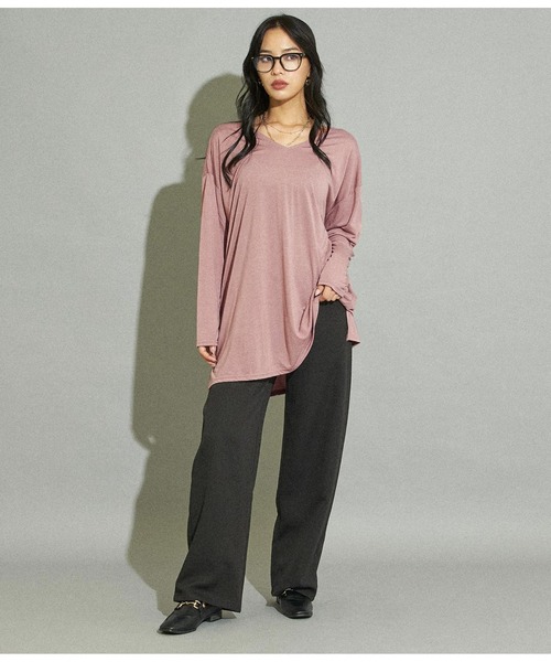 ANAP（アナップ）の「VネックゆるロングTシャツ（Tシャツ/カットソー・レディース・ホワイト/ベージュ/ブラック/ミント/ピンクベージュ・FREE）」の13枚目の写真