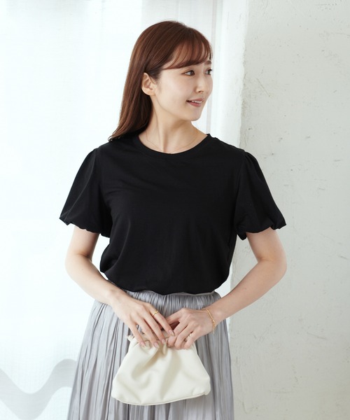 Lamoa（ラモア）の「Lamoa/ボリュームスリーブ 半袖 クルーネック カットソー（Tシャツ/カットソー・レディース・ブラック/パープル/イエロー・FREE）」の7枚目の写真