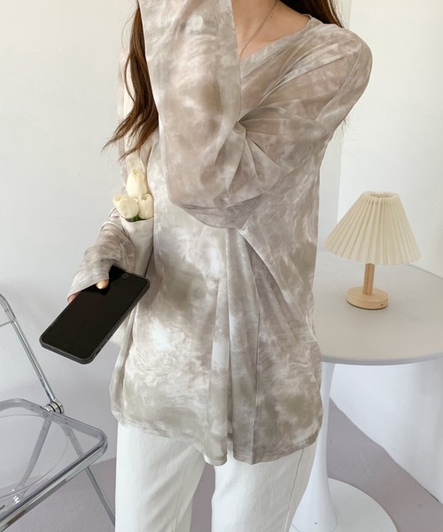 Diosfront（ディオスフロント）の「マーブルシースルーインナーカットソー（Tシャツ/カットソー・レディース・グリーン/ベージュ/ライトブルー/ピンク/ブルー/グレー・FREE）」の10枚目の写真