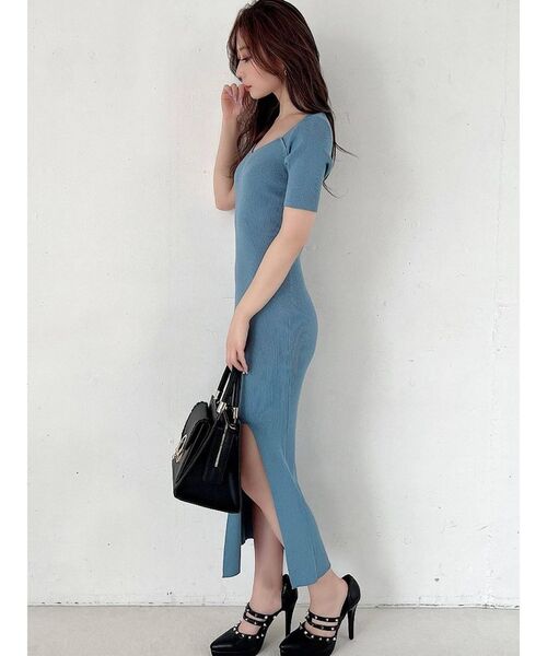 RESEXXY(リゼクシー)の「ハートネックタイトニットワンピース(ワンピース・レディース・ブラック/ベージュ/ピンク/ブルー・FREE)」の7枚目の写真