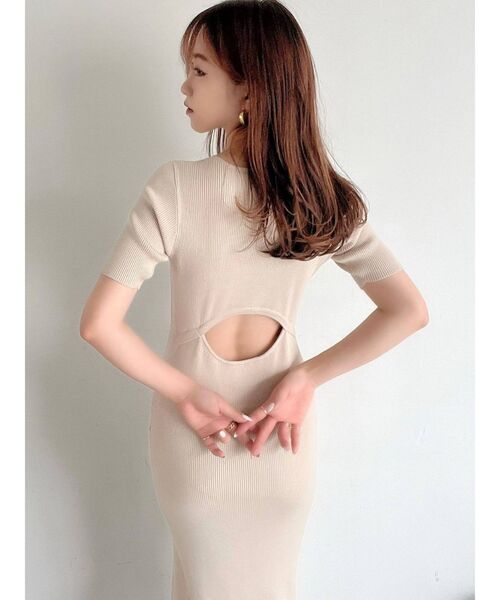 RESEXXY(リゼクシー)の「ハートネックタイトニットワンピース(ワンピース・レディース・ブラック/ベージュ/ピンク/ブルー・FREE)」の12枚目の写真