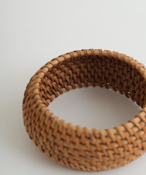 Kastane（カスタネ）の「RattanBangle（バングル/リストバンド・レディース・ベージュ・FREE）」の6枚目の写真