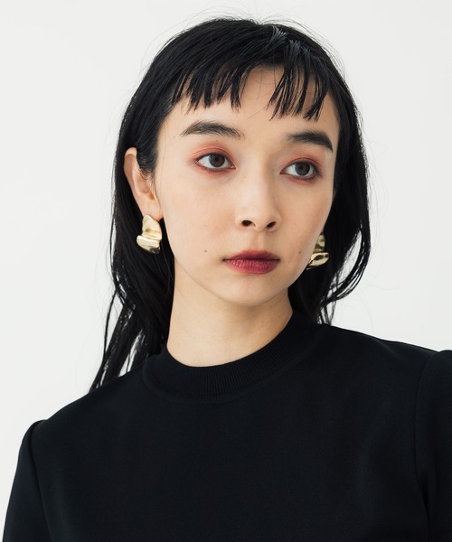 UNITED TOKYO（ユナイテッドトウキョウ）の「スィックウェーブピアス（ピアス（両耳用）・レディース・ゴールド・FREE）」の2枚目の写真