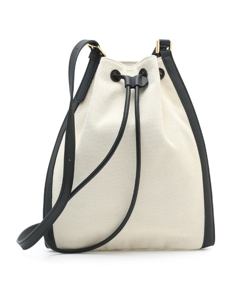 SALON adam et rope'（サロン アダム エ ロペ）の「キャンバスコンビ巾着ミドルバッグ（ショルダーバッグ・レディース・ブラック/キャメル・FREE）」の9枚目の写真