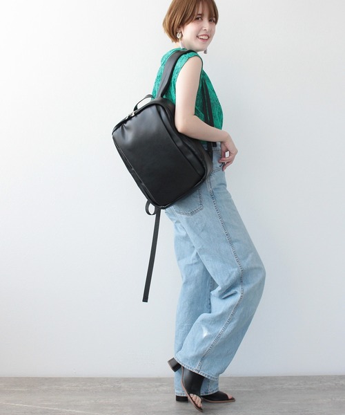 スムースフェイクレザービジネスリュック