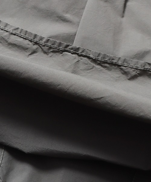 and wander（アンドワンダー）の「and wander/アンドワンダー NAOKI ISHIKAWA THE VOID CORDURA shirt/ TREE 長袖シャツ（シャツ/ブラウス・メンズ・チャコールグレー・XL/L/M）」の13枚目の写真