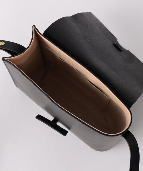 MARROW（マロウ）の「＜MARROW＞TOGGLE BOX バッグ（ショルダーバッグ・レディース・ブラック・FREE）」の4枚目の写真