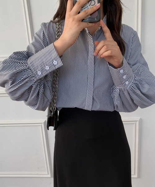 Diosfront（ディオスフロント）の「無地＆ストライプ　バルーンスリーブレギュラーカラーシャツ（シャツ/ブラウス・レディース・ホワイト/ブラック/ブルー/ブラック系その他・M/L）」の3枚目の写真