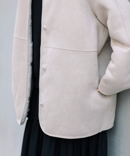 ウールシープボアムートンリバーシブルノーカラーコート（ムートン