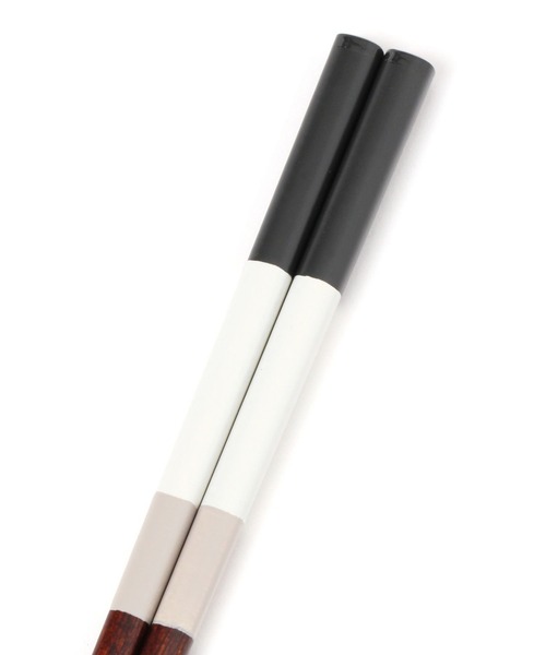 LAKOLE（ラコレ）の「Bi-color箸 / 156723（カトラリー・レディース・ブラック/ベージュ/ネイビー/グレー・FREE）」の6枚目の写真