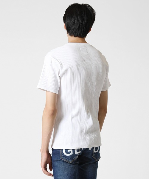 VANQUISH(ヴァンキッシュ)の「VANQUISH / ヴァンキッシュ ジャパンメイド テレコ Vネック 半袖Tシャツ(Tシャツ/カットソー・メンズ・ブラック/ホワイト・L/M)」の3枚目の写真