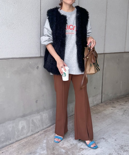 feepur（フェピュール）の「フェイクシープファーベスト（ベスト・レディース・アイボリー/グレー/ブラック・MEDIUM）」の5枚目の写真