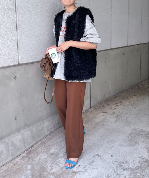 feepur（フェピュール）の「フェイクシープファーベスト（ベスト・レディース・アイボリー/グレー/ブラック・MEDIUM）」の21枚目の写真