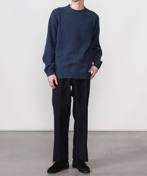 Morris & Sons（モリスアンドサンズ）の「MORRIS & SONS | ジーロンラム クルーネックセーター MEN（ニット/セーター・メンズ・ライトグレー/ブラック/ベージュ/ネイビー/ブラウン/レッド/ピンク/オレンジ/ブルー/グリーン/オートミール/グレイッシュベージュ/グリーン系その他/ライトブルー/イエロー/チャコール・1/2/3）」の19枚目の写真