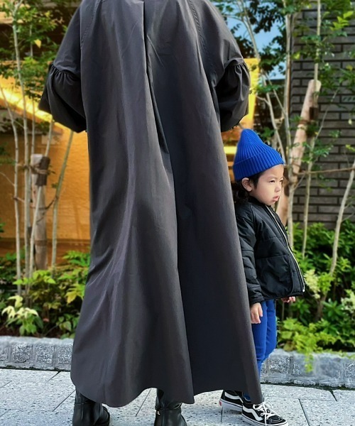 INTER FACTORY（インターファクトリー）の「ファッションインフルエンサー MAIKO - ランタンスリーブシャツワンピース（シャツワンピース・レディース・チャコール/ホワイト・SMALL/MEDIUM）」の15枚目の写真