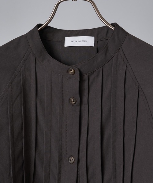 INTER FACTORY（インターファクトリー）の「ファッションインフルエンサー MAIKO - ランタンスリーブシャツワンピース（シャツワンピース・レディース・チャコール/ホワイト・SMALL/MEDIUM）」の21枚目の写真