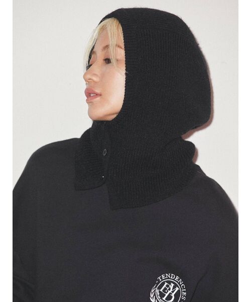 EMODA（エモダ）の「ニットフードウォーマー（ニットキャップ/ビーニー・レディース・ブラック/グレー・FREE）」の2枚目の写真