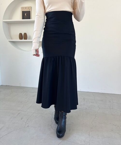 MAJESTIC LEGON(マジェスティックレゴン)の「ギャザーマーメイドスカート(スカート・レディース・ブラック/アイボリー/モカ・SMALL/MEDIUM)」の2枚目の写真