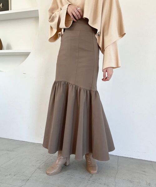 MAJESTIC LEGON(マジェスティックレゴン)の「ギャザーマーメイドスカート(スカート・レディース・ブラック/アイボリー/モカ・SMALL/MEDIUM)」の17枚目の写真