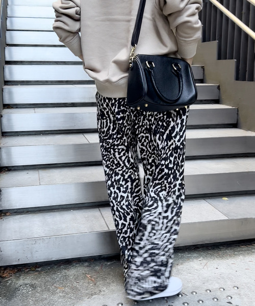 Spick & Span(スピックアンドスパン)の「【ESLOW/エスロー】LEOPARD PRINT TAPERED PANTS(その他パンツ・レディース・ブラック・FREE)」の8枚目の写真