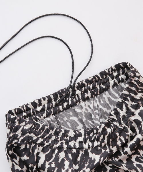 Spick & Span(スピックアンドスパン)の「【ESLOW/エスロー】LEOPARD PRINT TAPERED PANTS(その他パンツ・レディース・ブラック・FREE)」の20枚目の写真