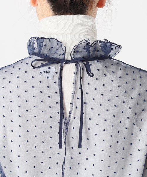 IENA LA BOUCLE（イエナラブークル）の「IENA LA BOUCLE ドットオーガンジーラッフルブラウス（シャツ/ブラウス・レディース・ネイビー・FREE）」の11枚目の写真