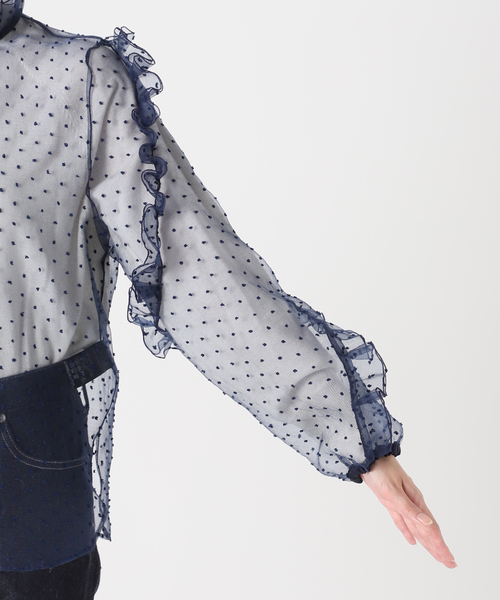 IENA LA BOUCLE（イエナラブークル）の「IENA LA BOUCLE ドットオーガンジーラッフルブラウス（シャツ/ブラウス・レディース・ネイビー・FREE）」の12枚目の写真
