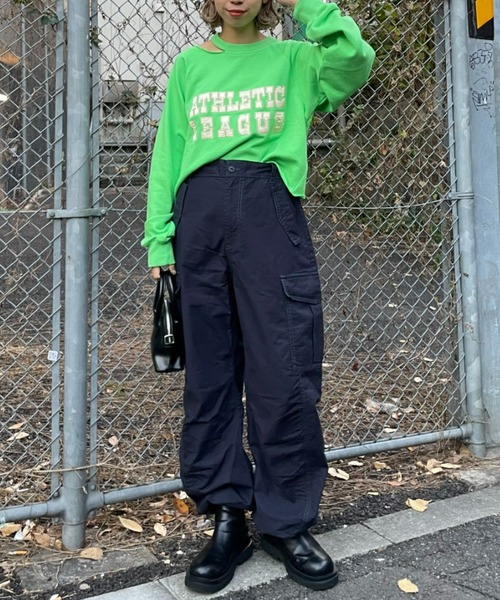 CIAOPANIC（チャオパニック）の「サテン刺繍ロゴスウェット（スウェット・レディース・グレー/オフホワイト/グリーン・FREE）」の4枚目の写真