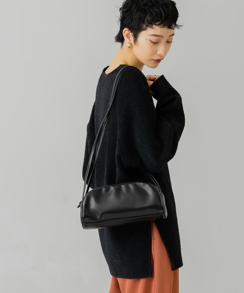 KBF（ケイビーエフ）の「フェザーBIGプルオーバー（Tシャツ/カットソー・レディース・ブラック/アイボリー/カーキ・ONE）」の15枚目の写真