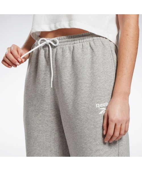 Reebok(リーボック)の「フリースジョガー / RI Fleece Jogger(スウェットパンツ・レディース・ブラック/グレー・J/L/J/M/J/S/J/O/J/XS/LARGE/X-LARGE/X-SMALL/MEDIUM/SMALL)」の8枚目の写真