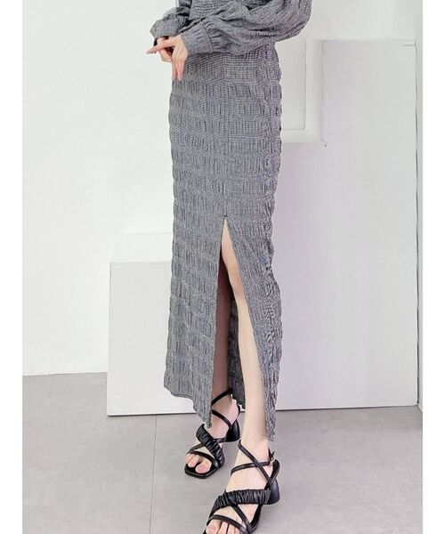 RESEXXY（リゼクシー）の「ギンガムチェックスリットタイトスカート【セットアップ着用可能】（スカート・レディース・ホワイト/ブラック/ベージュ・FREE）」の3枚目の写真