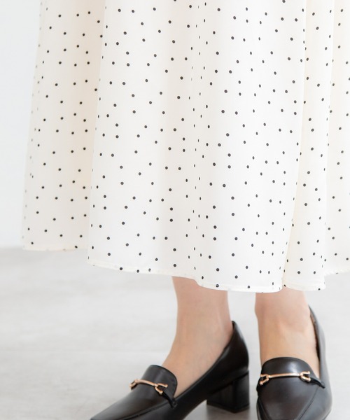 Honeys(ハニーズ)の「Vネックワンピース(ワンピース・レディース・ブラック系その他/サックスブルー系/ブルー系その他/ホワイト系その他・L/LL/M/S/3L)」の18枚目の写真