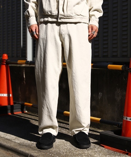 marka（マーカ）の「marka / マーカ：COCOON FIT JEANS AGED - organic cotton 12oz denim -：M23A-02PT11C[COR]（デニムパンツ・メンズ・ブルー系その他/オフホワイト・1/2）」の7枚目の写真