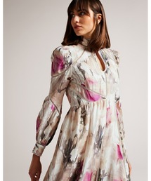 Ted Baker（テッドベーカー）の「FREISYA フローラル レースカット