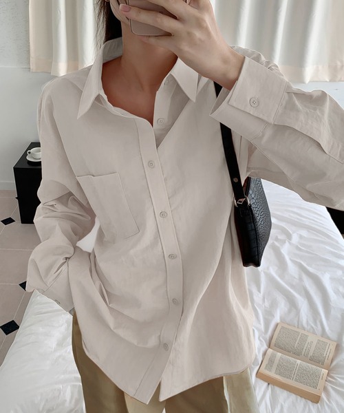 fd style（エフディ スタイル）の「2サイズの男女共用オーバーフィットシャツ（シャツ/ブラウス・レディース・Orange/LT.Blue/DK.Gray/Cream・LARGE/MEDIUM）」の4枚目の写真