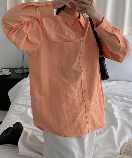 fd style（エフディ スタイル）の「2サイズの男女共用オーバーフィットシャツ（シャツ/ブラウス・レディース・Orange/LT.Blue/DK.Gray/Cream・LARGE/MEDIUM）」の20枚目の写真