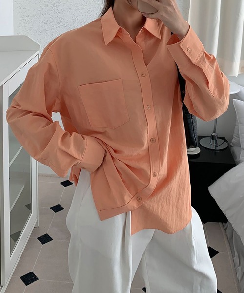 fd style（エフディ スタイル）の「2サイズの男女共用オーバーフィットシャツ（シャツ/ブラウス・レディース・Orange/LT.Blue/DK.Gray/Cream・LARGE/MEDIUM）」の14枚目の写真