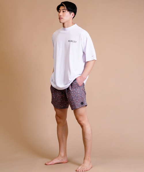 Hurley （ハーレー）の「【ムラサキスポーツ別注】Hurley/ハーレー 半袖ラッシュガード バックプリント/モックネックラッシュガード オーバーサイズ/UVカット PHANTOM OVERSIZE OFFSHOREWINDOW MOCK SHORT SLEEVE/23S01MRG05（ラッシュガード・メンズ・ブラック/ホワイト・M/L/XL）」の19枚目の写真