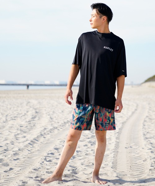 Hurley （ハーレー）の「【ムラサキスポーツ別注】Hurley/ハーレー 半袖ラッシュガード バックプリント/モックネックラッシュガード オーバーサイズ/UVカット PHANTOM OVERSIZE OFFSHOREWINDOW MOCK SHORT SLEEVE/23S01MRG05（ラッシュガード・メンズ・ブラック/ホワイト・M/L/XL）」の14枚目の写真