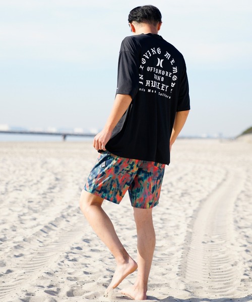 Hurley （ハーレー）の「【ムラサキスポーツ別注】Hurley/ハーレー 半袖ラッシュガード バックプリント/モックネックラッシュガード オーバーサイズ/UVカット PHANTOM OVERSIZE OFFSHOREWINDOW MOCK SHORT SLEEVE/23S01MRG05（ラッシュガード・メンズ・ブラック/ホワイト・M/L/XL）」の8枚目の写真