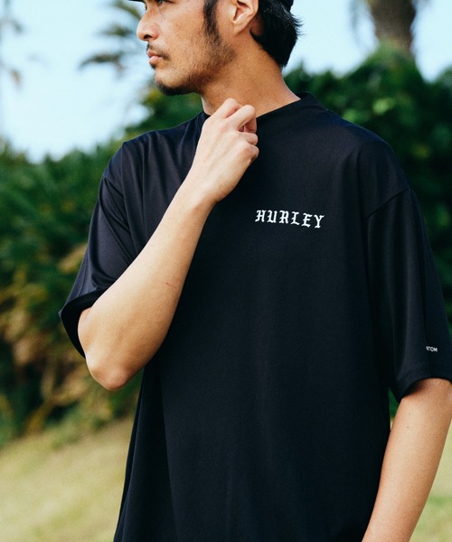 Hurley （ハーレー）の「【ムラサキスポーツ別注】Hurley/ハーレー 半袖ラッシュガード バックプリント/モックネックラッシュガード オーバーサイズ/UVカット PHANTOM OVERSIZE OFFSHOREWINDOW MOCK SHORT SLEEVE/23S01MRG05（ラッシュガード・メンズ・ブラック/ホワイト・M/L/XL）」の17枚目の写真