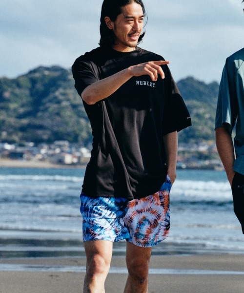 Hurley （ハーレー）の「【ムラサキスポーツ別注】Hurley/ハーレー 半袖ラッシュガード バックプリント/モックネックラッシュガード オーバーサイズ/UVカット PHANTOM OVERSIZE OFFSHOREWINDOW MOCK SHORT SLEEVE/23S01MRG05（ラッシュガード・メンズ・ブラック/ホワイト・M/L/XL）」の13枚目の写真
